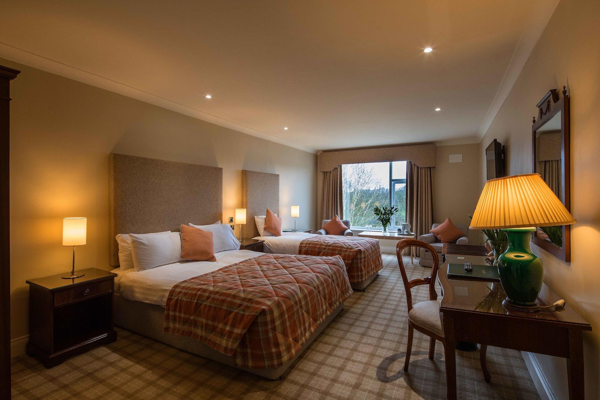 Nuremore Hotel & Country Club Карикмакрос Екстериор снимка