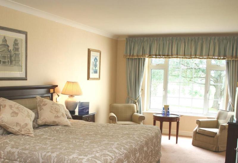 Nuremore Hotel & Country Club Карикмакрос Екстериор снимка