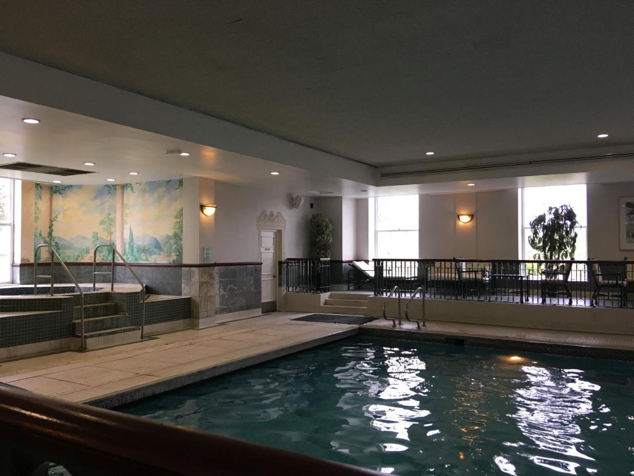 Nuremore Hotel & Country Club Карикмакрос Екстериор снимка